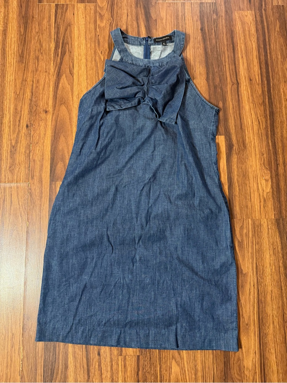 Banana Republic Shift Dress Women's 10 Blue Chambray Sleeveless Ruffled Halter
